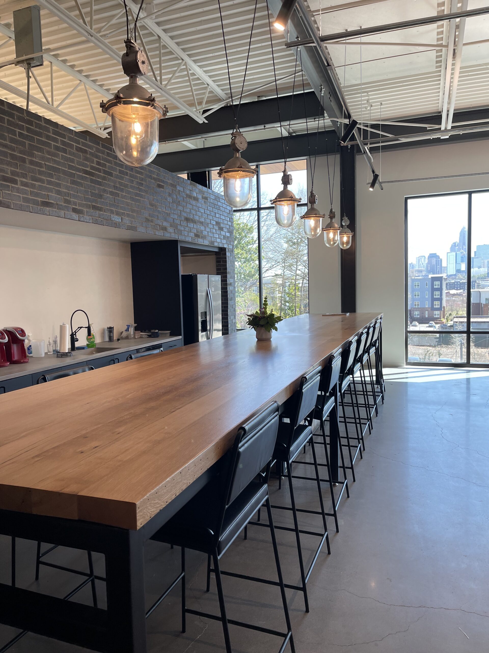 Maple cafe community table